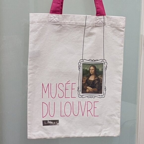 Souvenir Tote Bag from Musee Du Louvre in Paris - Canvas Fabric - Unused - Picture 1 of 3